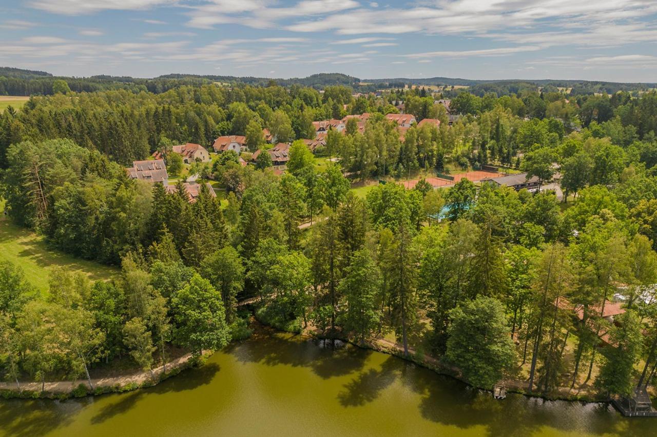 Hotel Theater- Und Feriendorf Koenigsleitn Gmbh Litschau Zewnętrze zdjęcie