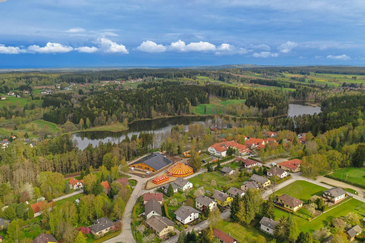 Hotel Theater- Und Feriendorf Koenigsleitn Gmbh Litschau Zewnętrze zdjęcie